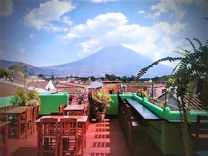 La Vieja Terraza Hostel Antigua Exterior photo